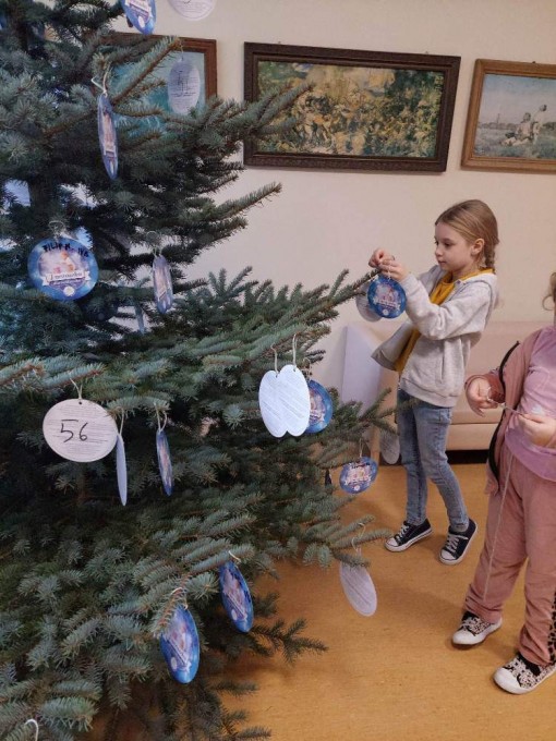 received_456828603287390