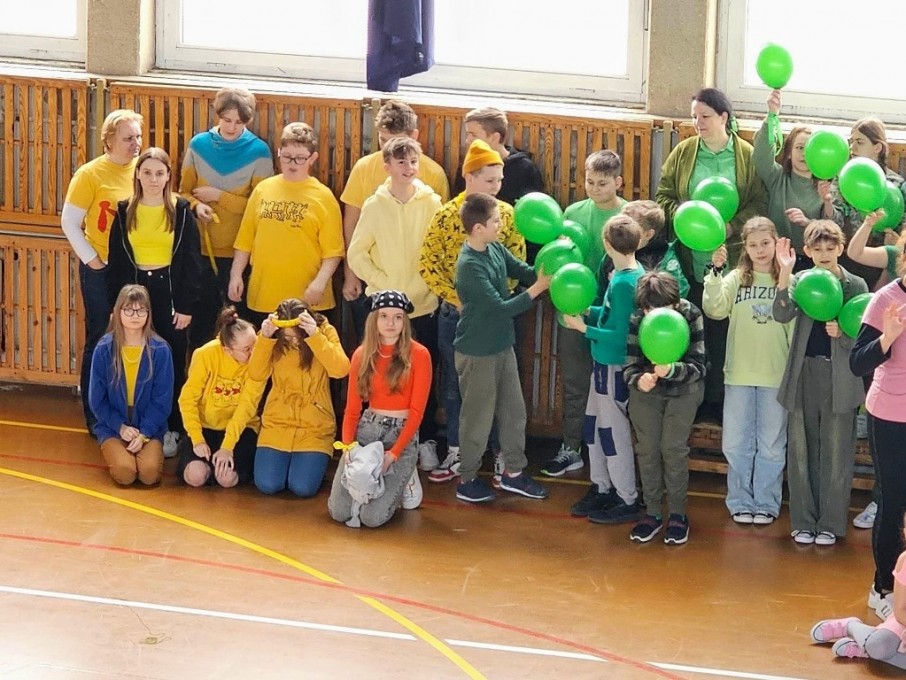 received_116112868049162~2