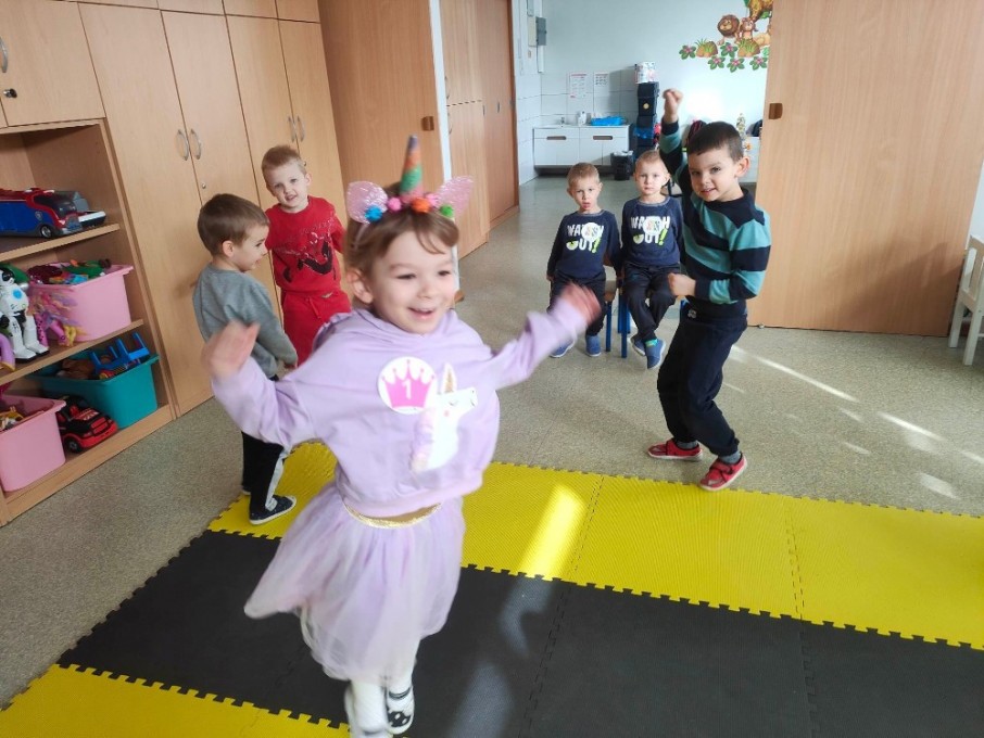 received_912680819973901