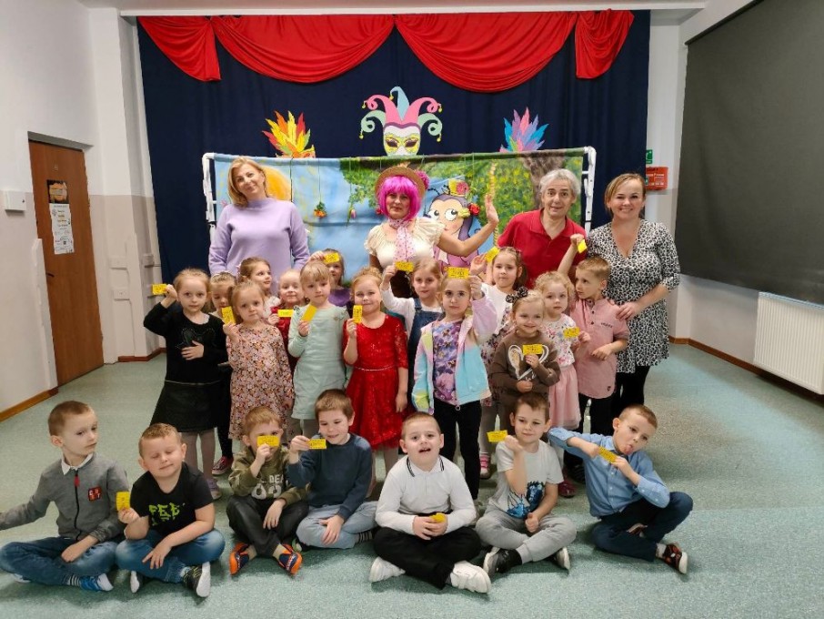 received_1009672926669399-1