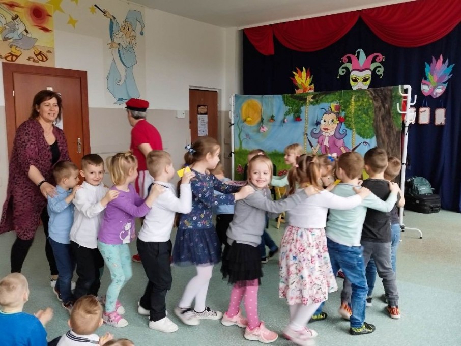 received_718617346412499