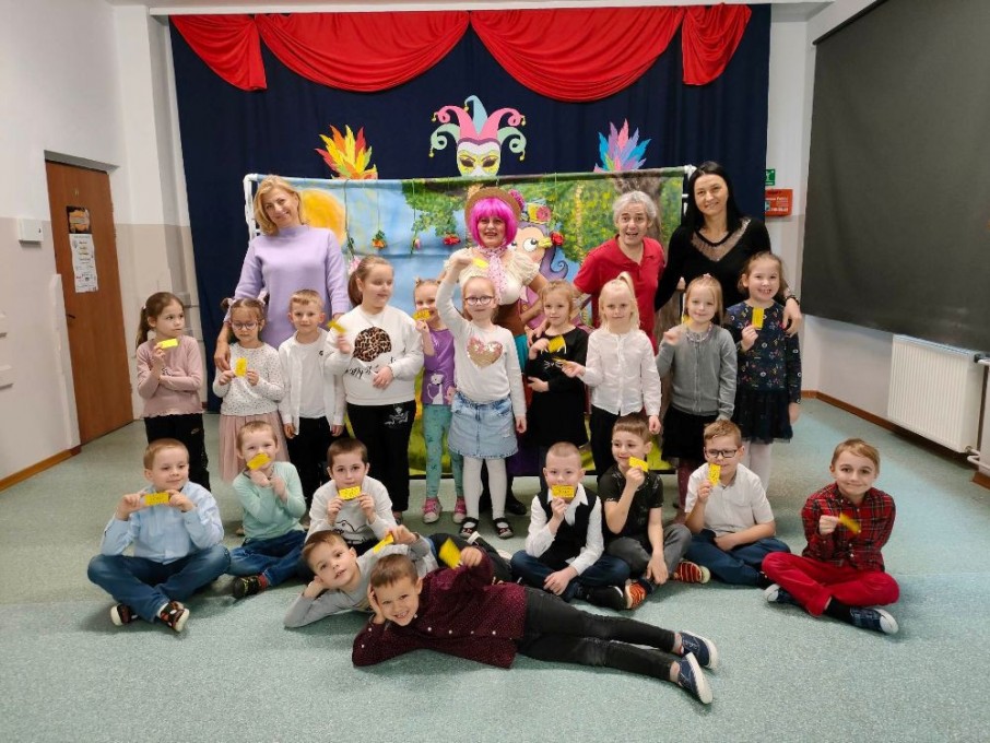 received_968670760961216