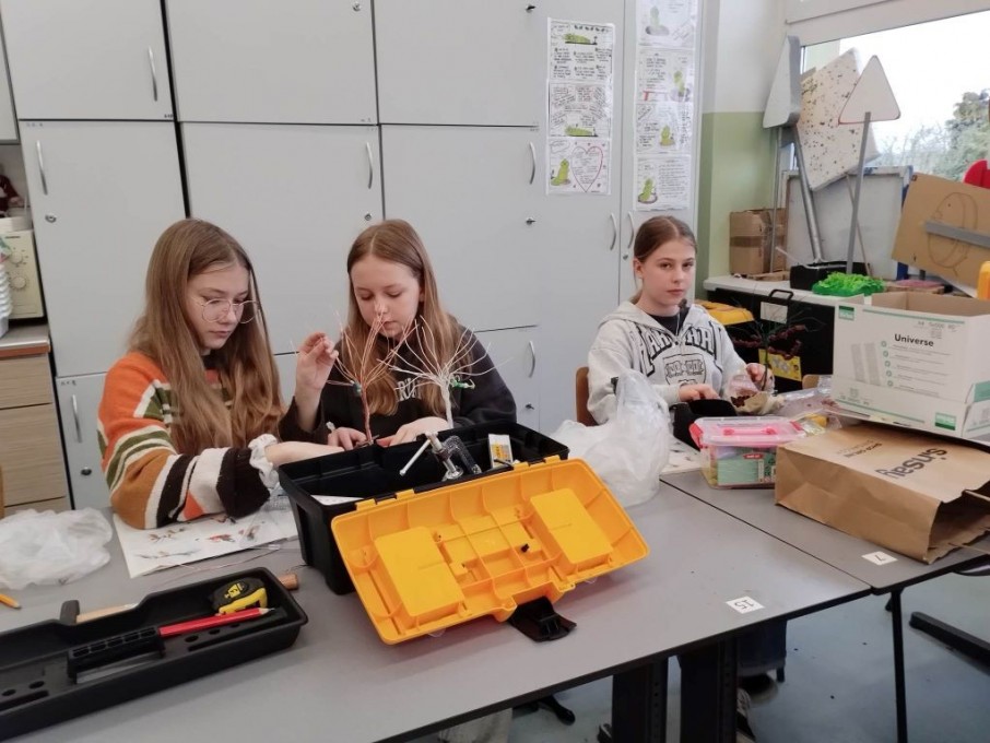 received_2106238829569256