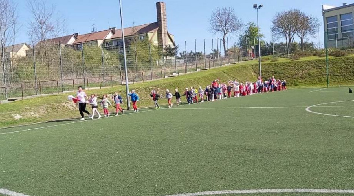 received_1647586165666508