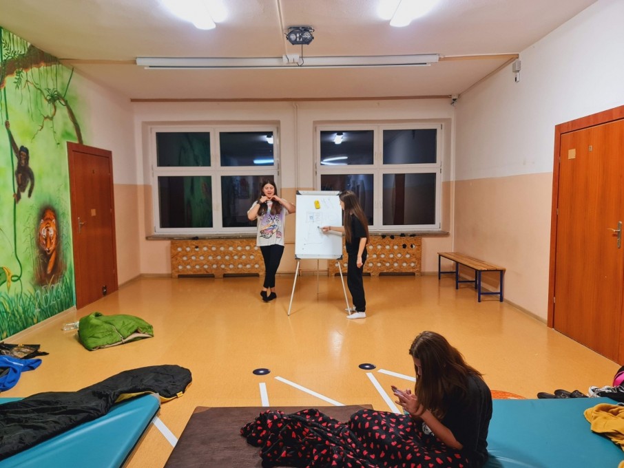 Nocowanie w szkole klasa 7a (3)