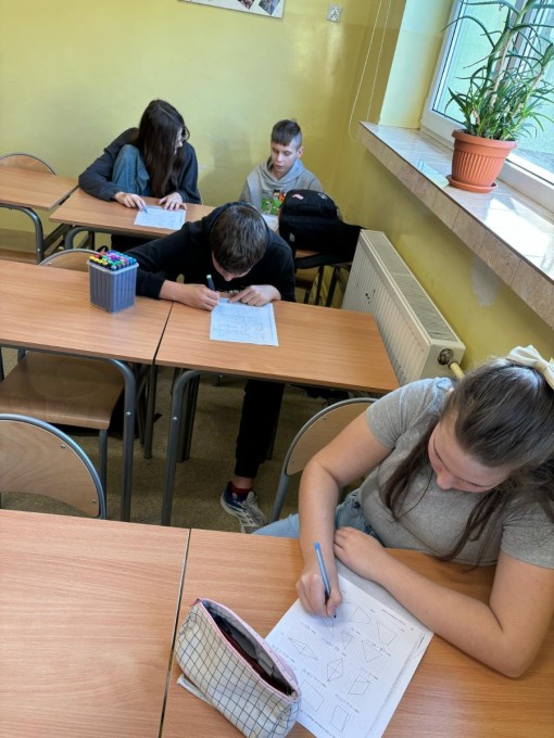 uczeń w centrum uwagi