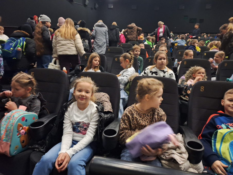 „Dziadek do orzechów, dwa królestwa” (9)