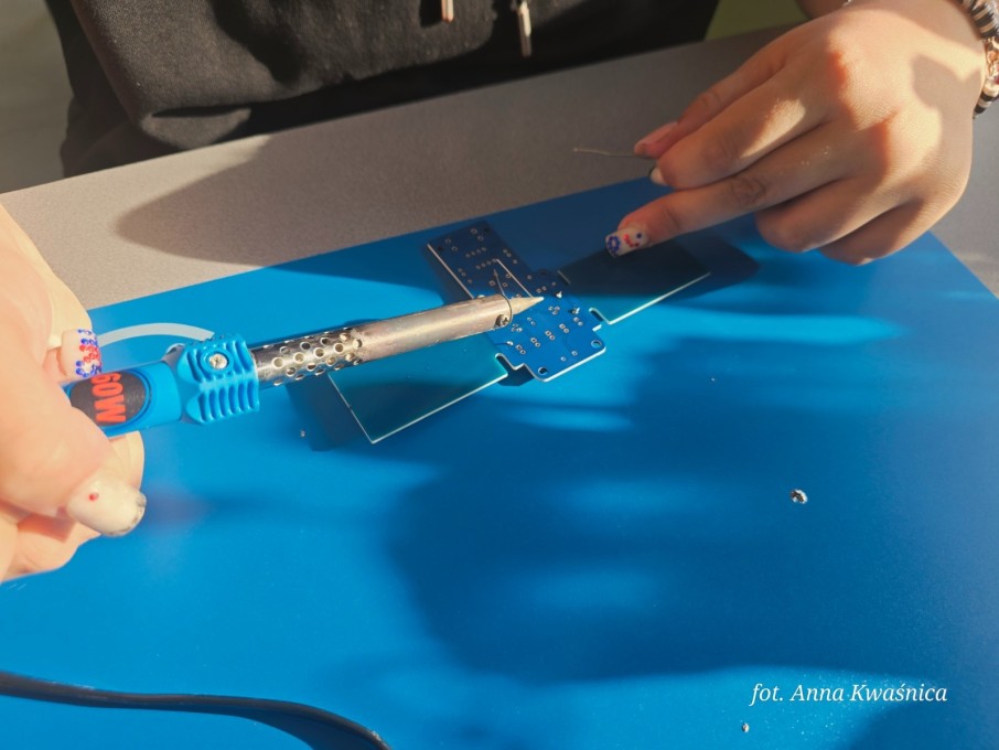 lutowanie kosmos (1)