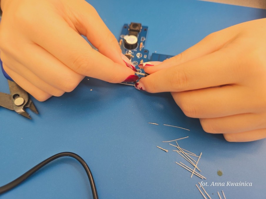 lutowanie kosmos (2)